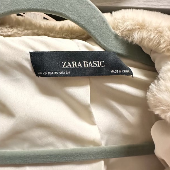 Zara fuzzy jacket- size XS - Picture 3 of 3